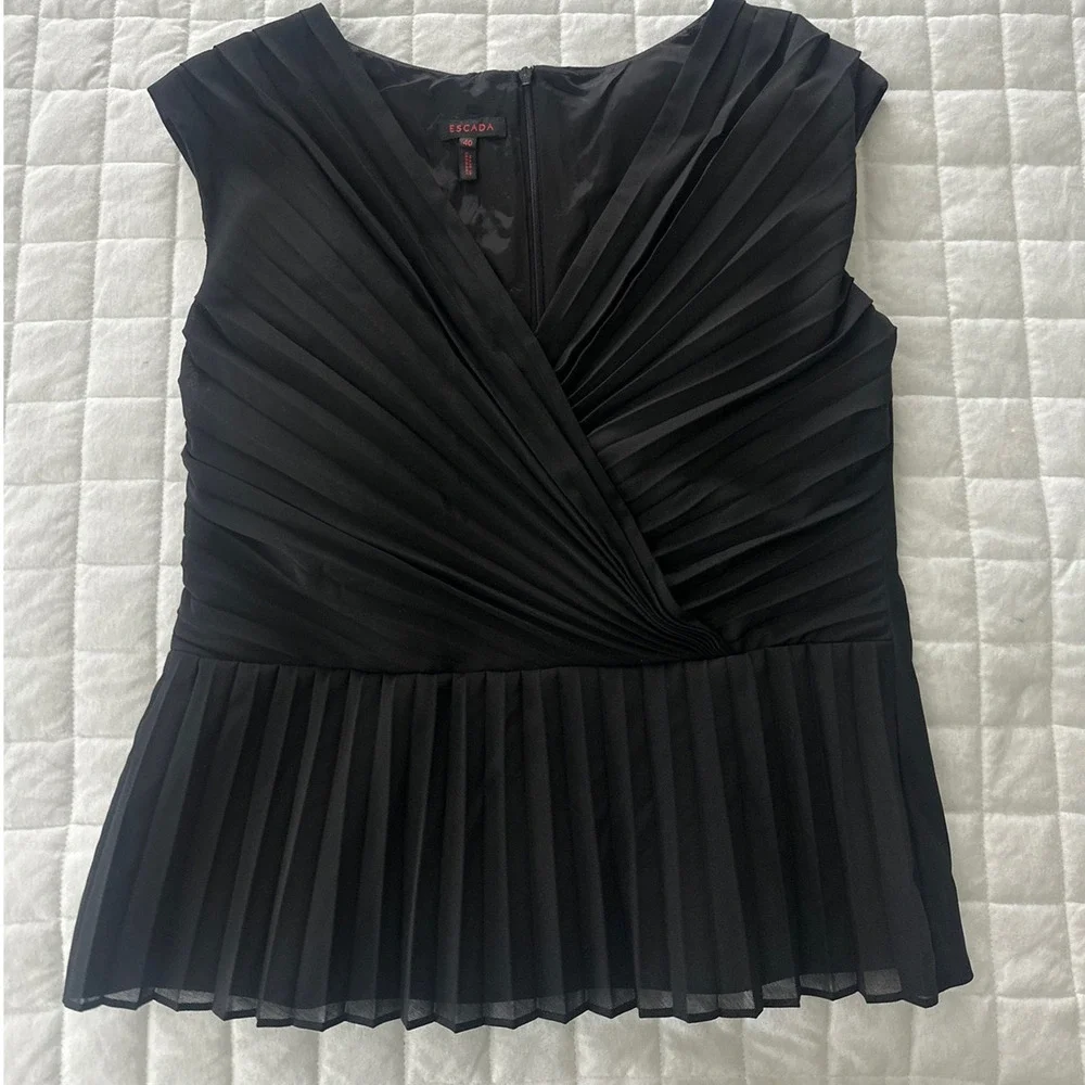 Escada Top Womens US 10 Black Crepe Sleeveless Peplum Minimalist Quiet Luxury - Picture 4 of 12